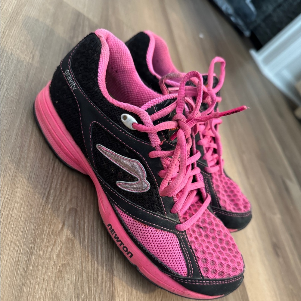 NEWTON 💗 Women’s size 7 Gravity Running Shoe